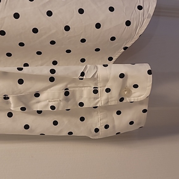 Lauren Ralph Lauren White Shirt with Black Polka Dots - Picture 6 of 9
